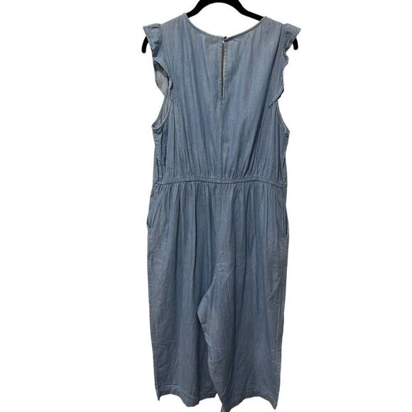 Old Navy Surplice Ruffle Cap Sleeve Cropped Cotton Chambray Jumpsuit Blue Sz XL - Picture 2 of 12